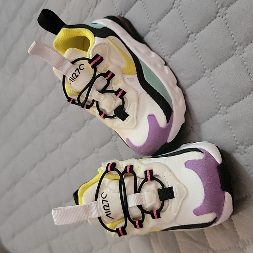 Baby nike air